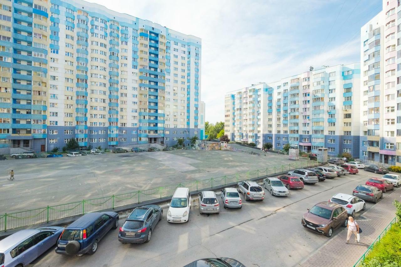 Nsk-Kvartirka, Gorskiy Apartment, 67 Novosibirsk Eksteriør bilde